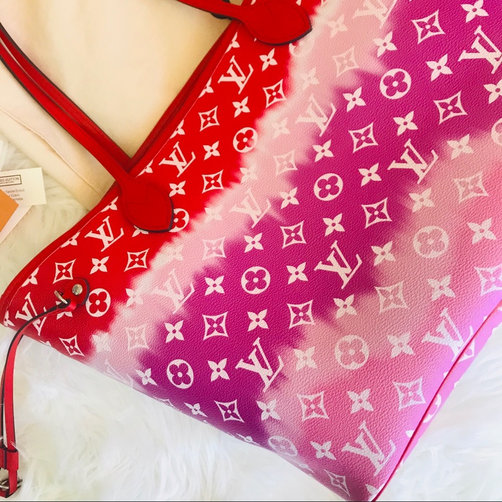 SOLD 🥰 Louis Vuitton ESCALE Neverfull RED - Picture 8 of 16